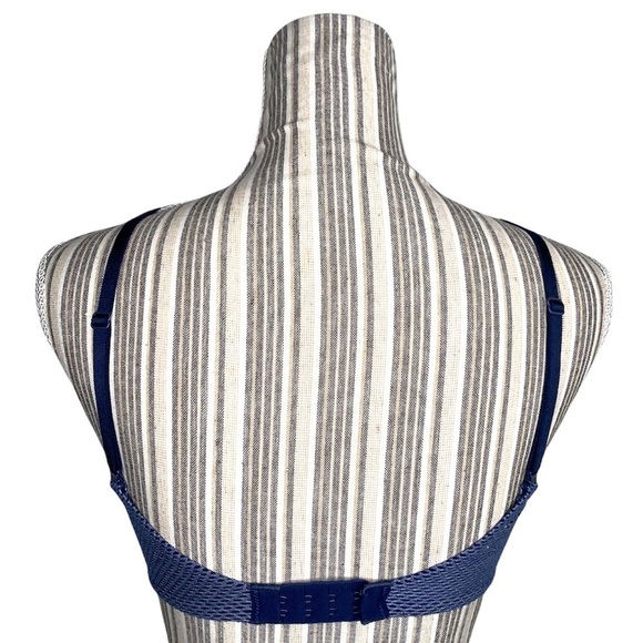 Victoria’s Secret Perfect Shape Underwire Bra - Picture 4 of 7